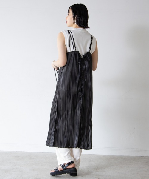 PAGEBOY（ページボーイ）の「バックレースアップキャミワンピース（ワンピース・レディース・ブラック/ブラウン系その他/グレイッシュベージュ・FREE）」の4枚目の写真