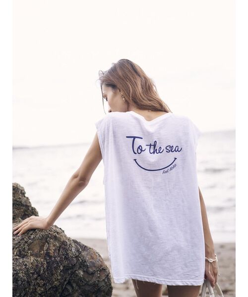 To the sea バックスマイルTシャツ