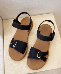 フェイクレザーストラップフラットサンダル