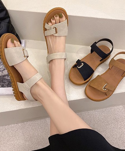 SMILE ORCHID（スマイルオーキッド）の「フェイクレザーストラップフラットサンダル（サンダル・レディース・ブラック/ブラウン/アイボリー・38/39/37）」の11枚目の写真