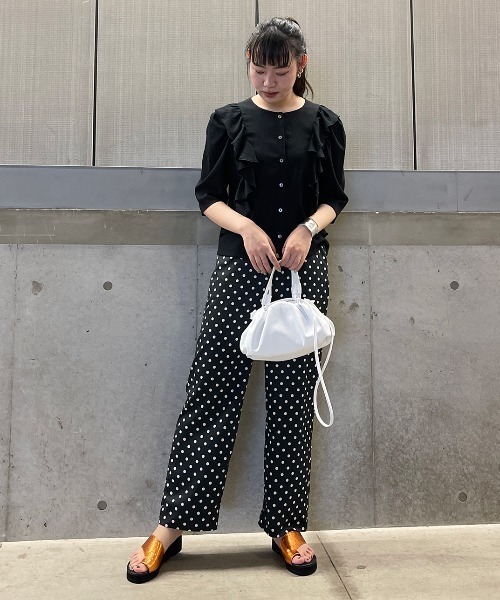 MADEMOISELLE ROPE'（マドモアゼル ロペ）の「【一部WEB限定】プラットフォームトングサンダル（サンダル・レディース・その他1/オレンジ/ブラック/オフホワイト・35.5/36.5/37.5）」の5枚目の写真