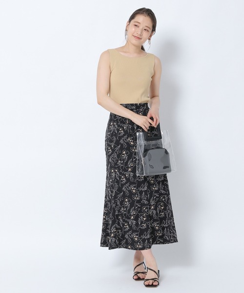 mysty woman（ミスティウーマン）の「スクエアネックニットタンク 956438（タンクトップ・レディース・ブラック/ベージュ/オレンジ/アイボリー・FREE）」の7枚目の写真