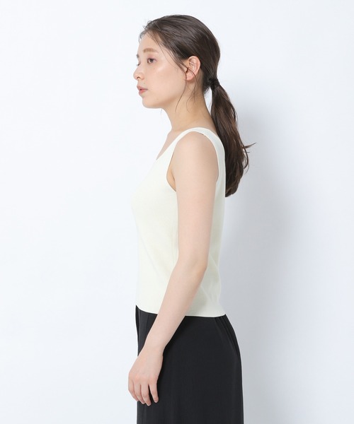 mysty woman（ミスティウーマン）の「スクエアネックニットタンク 956438（タンクトップ・レディース・ブラック/ベージュ/オレンジ/アイボリー・FREE）」の12枚目の写真