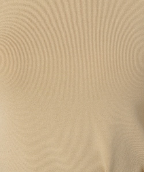 mysty woman（ミスティウーマン）の「スクエアネックニットタンク 956438（タンクトップ・レディース・ブラック/ベージュ/オレンジ/アイボリー・FREE）」の22枚目の写真