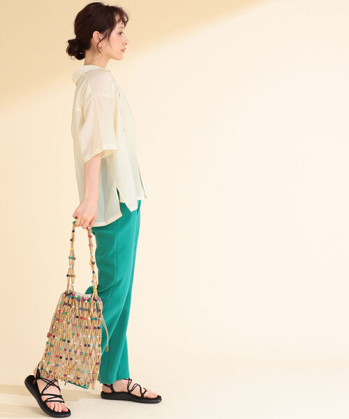 Ray BEAMS（レイビームス）の「Ray BEAMS / カットワーク 刺繍 オープン カラーシャツ（シャツ/ブラウス・レディース・オフホワイト/ミント・ONE SIZE）」の6枚目の写真