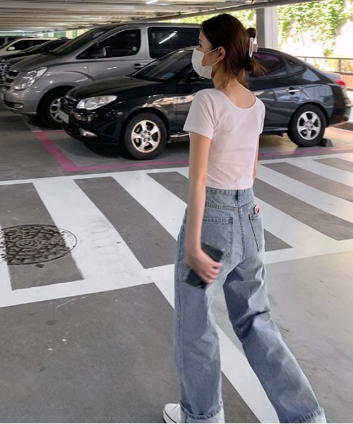 chuu(チュー)の「CHUU バタフライちびTシャツ(Tシャツ/カットソー・レディース・ホワイト/ブラック・FREE)」の7枚目の写真