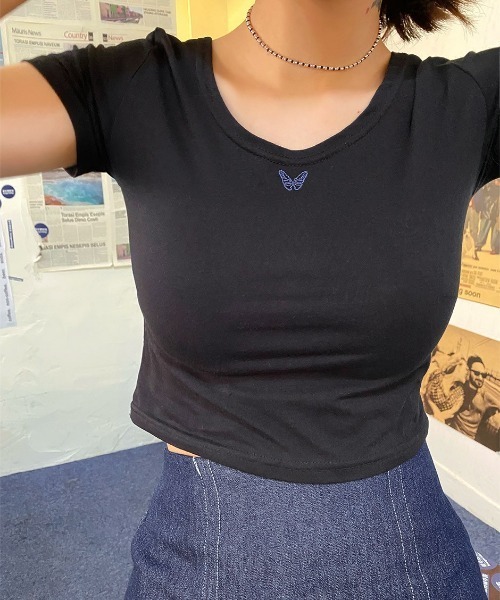 chuu(チュー)の「CHUU バタフライちびTシャツ(Tシャツ/カットソー・レディース・ホワイト/ブラック・FREE)」の13枚目の写真
