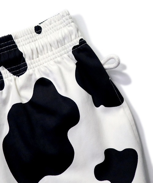 COOKMAN（クックマン）の「Cookman クックマン シェフパンツ イージーパンツ ワイドパンツ Cow柄 牛柄（その他パンツ・メンズ・ホワイト・SMALL/MEDIUM/LARGE/X-LARGE）」の6枚目の写真