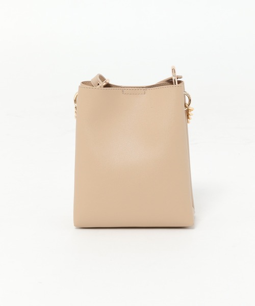 mysty woman(ミスティウーマン)の「アソートチェーンミニバッグ 957109(ショルダーバッグ・レディース・オフホワイト/ブラック/ベージュ・FREE)」の9枚目の写真