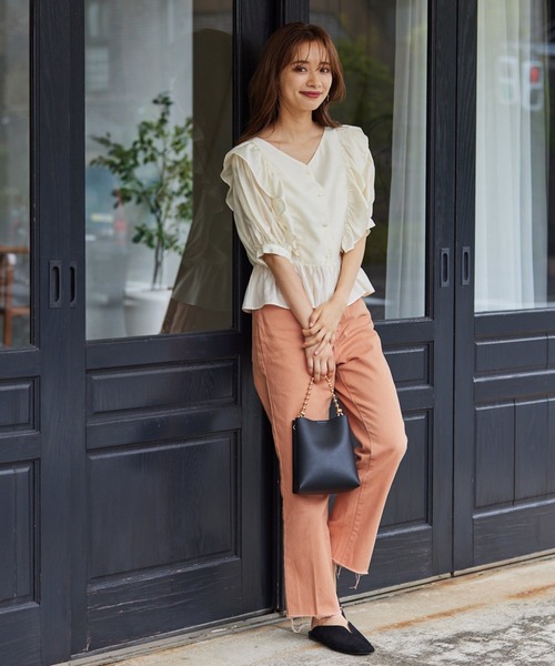 mysty woman(ミスティウーマン)の「アソートチェーンミニバッグ 957109(ショルダーバッグ・レディース・オフホワイト/ブラック/ベージュ・FREE)」の11枚目の写真