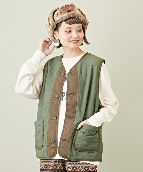 CUBE SUGAR（キューブシュガー）の「ナイロンワッシャー 中綿キルト ミリタリーベスト（ダウンベスト・レディース・ブラック/ベージュ/カーキ/マルチ・M）」の3枚目の写真