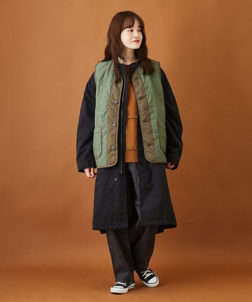 CUBE SUGAR（キューブシュガー）の「ナイロンワッシャー 中綿キルト ミリタリーベスト（ダウンベスト・レディース・ブラック/ベージュ/カーキ/マルチ・M）」の12枚目の写真