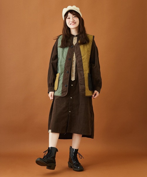 CUBE SUGAR（キューブシュガー）の「ナイロンワッシャー 中綿キルト ミリタリーベスト（ダウンベスト・レディース・ブラック/ベージュ/カーキ/マルチ・M）」の15枚目の写真