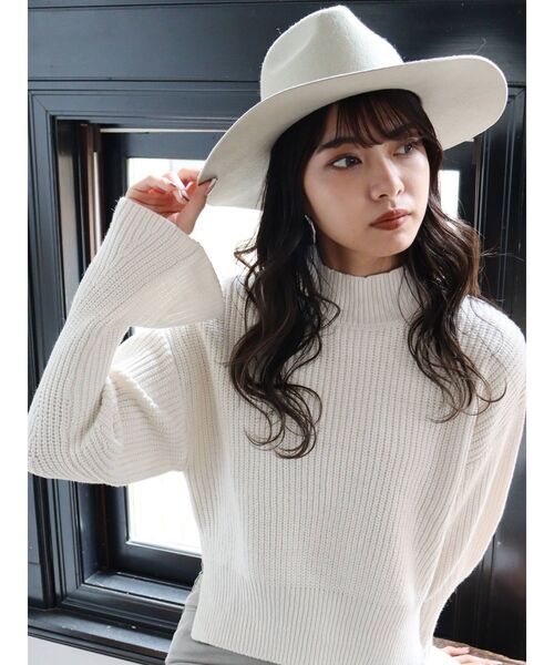 MURUA（ムルーア）の「フェイクレザーバンドマニッシュハット（ハット・レディース・ブラック/ブラウン/アイボリー・FREE）」の4枚目の写真