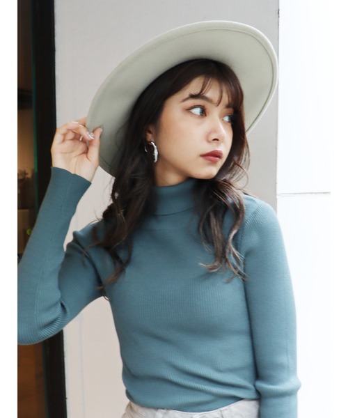 MURUA（ムルーア）の「フェイクレザーバンドマニッシュハット（ハット・レディース・ブラック/ブラウン/アイボリー・FREE）」の16枚目の写真