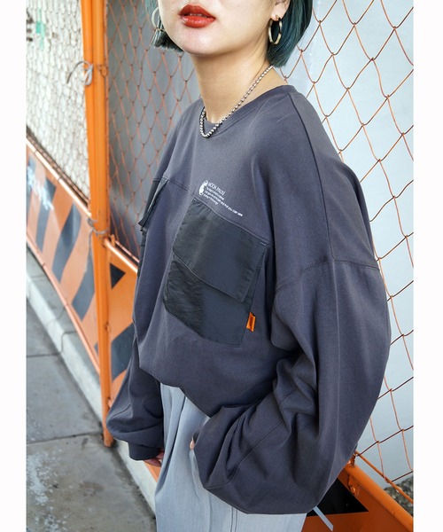 179/WG(イチナナキュウダブルジー)の「ダブルポケットロングTシャツ(Tシャツ/カットソー・レディース・グレー/オフホワイト/チャコールグレー・FREE)」の6枚目の写真