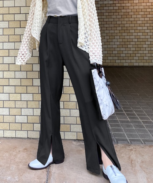 ABITOKYO（アビトーキョー）の「センタースリットセミフレアパンツ（スラックス・レディース・ブラック/グレー/ブラウン/モカ/ダークグリーン/ライトグリーン/ブルー/パープル/スモークピンク・S/M/L）」の2枚目の写真