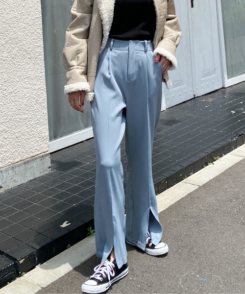 ABITOKYO（アビトーキョー）の「センタースリットセミフレアパンツ（スラックス・レディース・ブラック/グレー/ブラウン/モカ/ダークグリーン/ライトグリーン/ブルー/パープル/スモークピンク・S/M/L）」の13枚目の写真