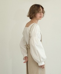 【WEB限定】シャーリングショルダーブラウス