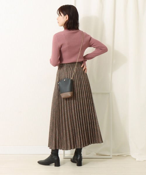 libelle more（リベル モア）の「12Gスフレニット　配色メロープルオーバー（ニット/セーター・レディース・ブラック/モカ/ピンク/カーキ/オフホワイト・L/M）」の11枚目の写真