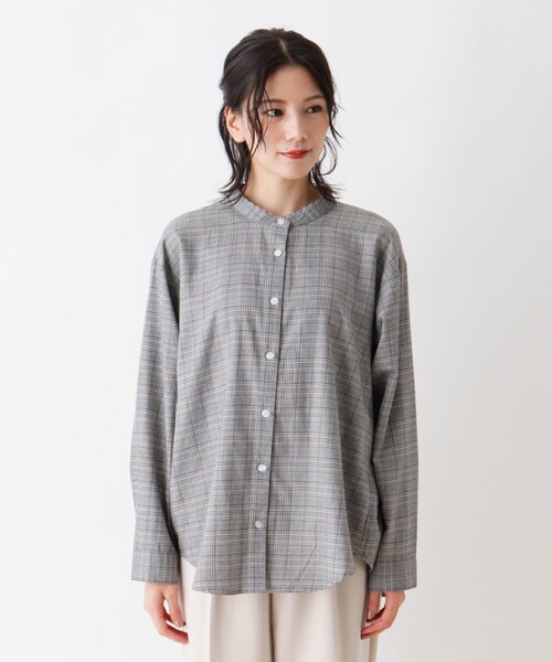 SHOO・LA・RUE（シューラルー）の「◆ビエラ風バンドカラーシャツ（シャツ/ブラウス・レディース・ライトベージュ/ブラック系1/ベージュ系その他2/ブラウン系/パープル系4・02/03/04）」の6枚目の写真