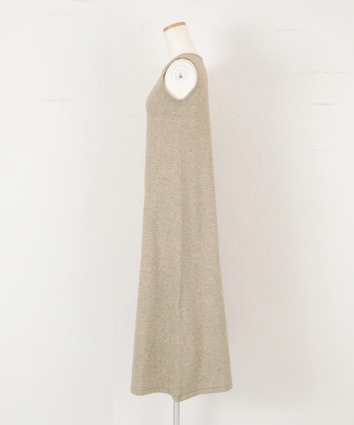 titivate（ティティベイト）の「クロスデザインニットレイヤード