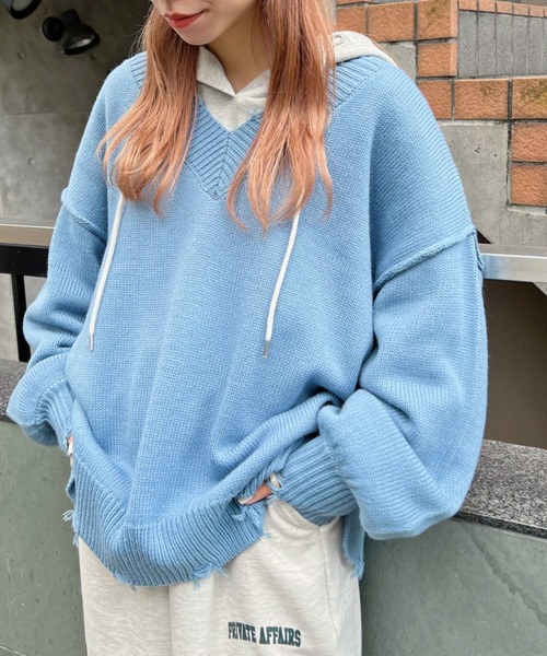 WEGO（ウィゴー）の「WEGO/ビックダメージVネックニット（ニット/セーター・レディース・ブルー/ブラウン/マスタード/オフホワイト/ブラック/その他1/その他2・FREE）」の10枚目の写真