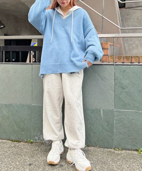 WEGO（ウィゴー）の「WEGO/ビックダメージVネックニット（ニット/セーター・レディース・ブルー/ブラウン/マスタード/オフホワイト/ブラック/その他1/その他2・FREE）」の8枚目の写真