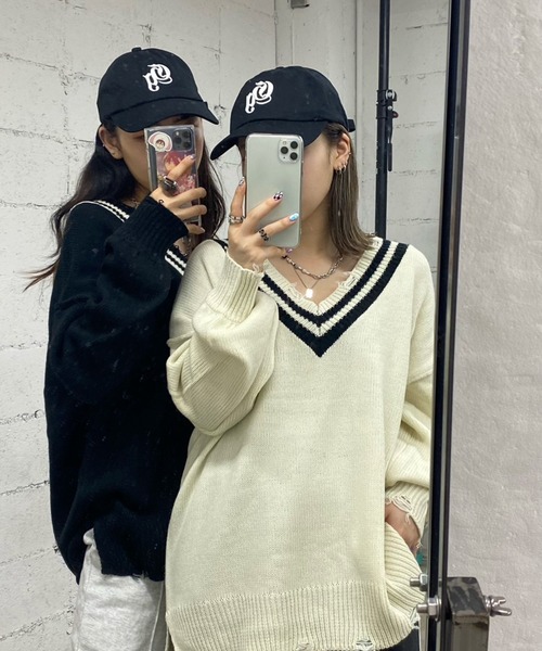 WEGO（ウィゴー）の「WEGO/ビックダメージVネックニット（ニット/セーター・レディース・ブルー/ブラウン/マスタード/オフホワイト/ブラック/その他1/その他2・FREE）」の18枚目の写真