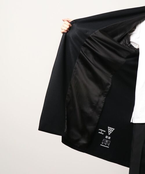 yoshiokubo(ヨシオクボ)の「YOSHIO KUBOGROUNDFLOOR/ヨシオ クボ グランドフロアー/WOOL JERSEY COAT(ステンカラーコート・メンズ・ブラック・2/3)」の3枚目の写真