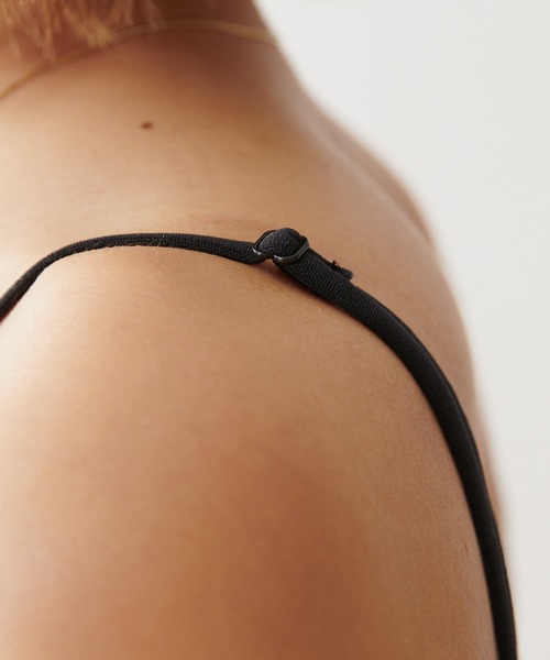 Omekashi(オメカシ)の「カップ付シームレススクエアキャミソール(キャミソール・レディース・ベージュ/ブラウン/ブラック・FREE)」の16枚目の写真