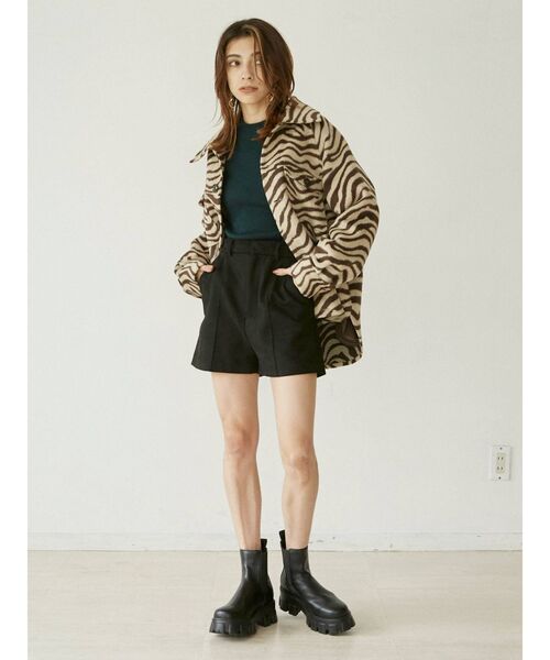 EVRIS（エヴリス）の「フェイクスウェードショートパンツ（その他パンツ・レディース・ブラック/ブラウン/アイボリー・SMALL/MEDIUM）」の13枚目の写真