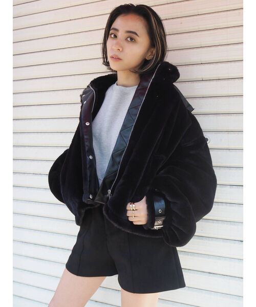 EVRIS（エヴリス）の「フェイクスウェードショートパンツ（その他パンツ・レディース・ブラック/ブラウン/アイボリー・SMALL/MEDIUM）」の15枚目の写真