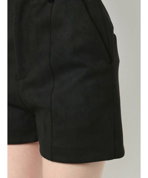 EVRIS（エヴリス）の「フェイクスウェードショートパンツ（その他パンツ・レディース・ブラック/ブラウン/アイボリー・SMALL/MEDIUM）」の21枚目の写真