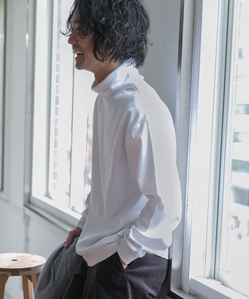 URBAN RESEARCH DOORS(アーバンリサーチドアーズ)の「『UR TECH』ポンチタートルロングスリーブ Tシャツ(Tシャツ/カットソー・メンズ・チャコールグレー/オフホワイト/グレー系その他・40/38)」の10枚目の写真