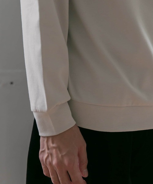 URBAN RESEARCH DOORS(アーバンリサーチドアーズ)の「『UR TECH』ポンチタートルロングスリーブ Tシャツ(Tシャツ/カットソー・メンズ・チャコールグレー/オフホワイト/グレー系その他・40/38)」の15枚目の写真