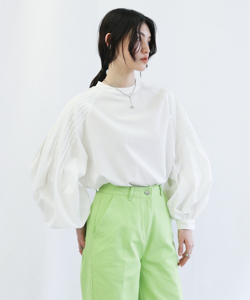 select MOCA（セレクトモカ）の「ショルダータックボリュームブラウス