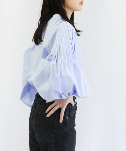 select MOCA(セレクトモカ)の「ショルダータックボリュームブラウス(シャツ/ブラウス・レディース・ブラック/オフホワイト/ブルー・FREE)」の8枚目の写真