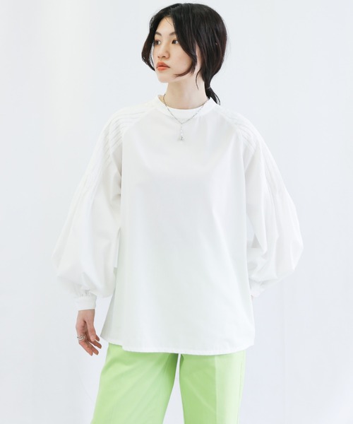 select MOCA(セレクトモカ)の「ショルダータックボリュームブラウス(シャツ/ブラウス・レディース・ブラック/オフホワイト/ブルー・FREE)」の13枚目の写真