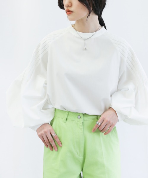 select MOCA(セレクトモカ)の「ショルダータックボリュームブラウス(シャツ/ブラウス・レディース・ブラック/オフホワイト/ブルー・FREE)」の12枚目の写真