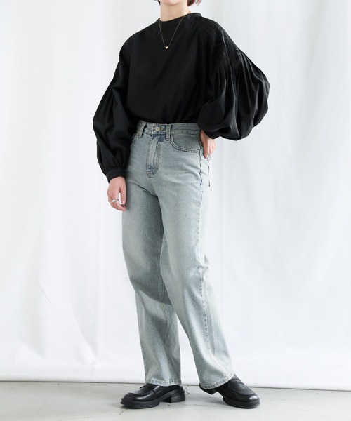 select MOCA(セレクトモカ)の「ショルダータックボリュームブラウス(シャツ/ブラウス・レディース・ブラック/オフホワイト/ブルー・FREE)」の14枚目の写真