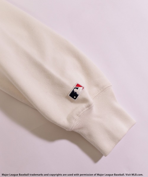 BACK TO THE FIELD（バック トゥー ザ フィールド）の「【MLB】ロゴスウェットプルオーバー（スウェット・メンズ・ブラック/グレー/オフホワイト・LARGE/X-LARGE）」の8枚目の写真
