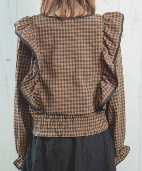 Hamble by Par Avion(ハンブルバイパラビオン)の「肩フリルブラウス(シャツ/ブラウス・レディース・ブラウン/グリーン・ONESIZE)」の4枚目の写真