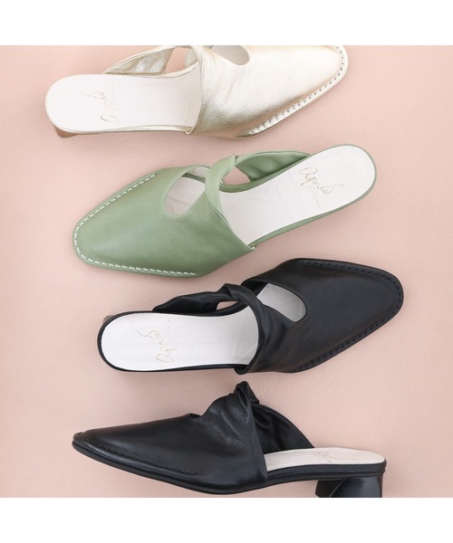apres（アプレ）の「【撥水】ソフトレザーミュールサンダル　-8650379（サンダル・レディース・ブラック/グリーン/プラチナム・23.5cm/24.5cm/23.0cm/24.0cm/22.5cm）」の11枚目の写真