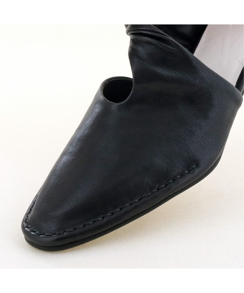 apres（アプレ）の「【撥水】ソフトレザーミュールサンダル　-8650379（サンダル・レディース・ブラック/グリーン/プラチナム・23.5cm/24.5cm/23.0cm/24.0cm/22.5cm）」の17枚目の写真