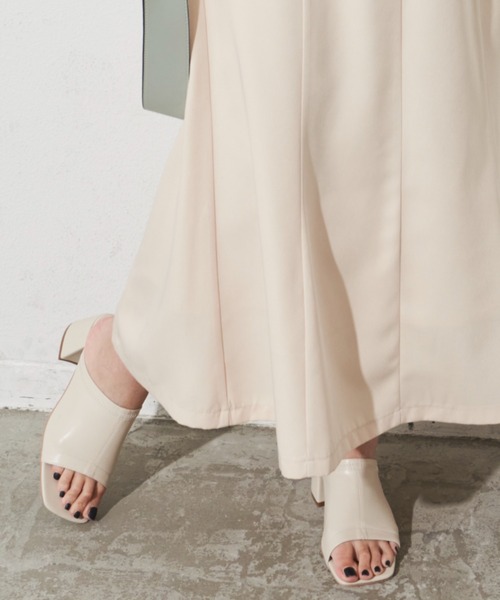 Aunt Marie's(アントマリーズ)の「フェイクレザーオープントゥサンダル(サンダル・レディース・ブラック/アイボリー/グリーン・SMALL/MEDIUM/LARGE)」の22枚目の写真