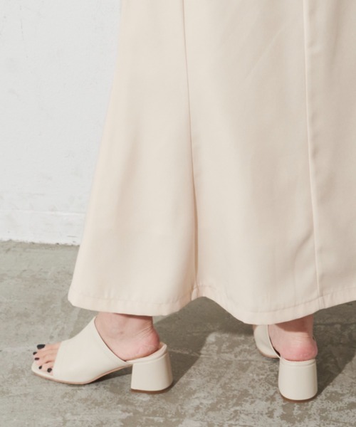 Aunt Marie's(アントマリーズ)の「フェイクレザーオープントゥサンダル(サンダル・レディース・ブラック/アイボリー/グリーン・SMALL/MEDIUM/LARGE)」の5枚目の写真