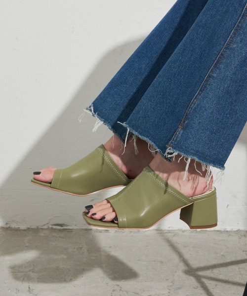 Aunt Marie's(アントマリーズ)の「フェイクレザーオープントゥサンダル(サンダル・レディース・ブラック/アイボリー/グリーン・SMALL/MEDIUM/LARGE)」の13枚目の写真