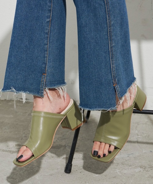 Aunt Marie's(アントマリーズ)の「フェイクレザーオープントゥサンダル(サンダル・レディース・ブラック/アイボリー/グリーン・SMALL/MEDIUM/LARGE)」の10枚目の写真