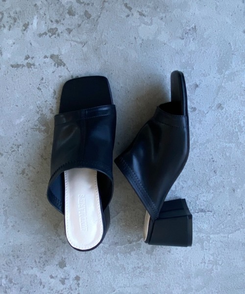 Aunt Marie's(アントマリーズ)の「フェイクレザーオープントゥサンダル(サンダル・レディース・ブラック/アイボリー/グリーン・SMALL/MEDIUM/LARGE)」の15枚目の写真